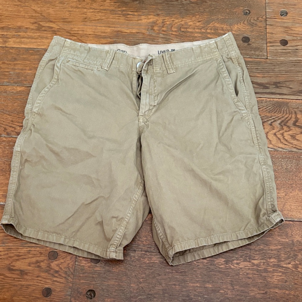 GAP Men's Khaki Shorts